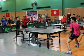 ​Premier tournoi de ping-pong des Vietnamiens à Berlin