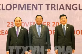 Le P​M vietnamien termine sa participation au 9e Sommet CLV