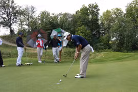 Un tournoi de golf qui réunit des Vietnamiens à l’étranger