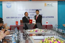 Dialogue sur la politique relative à la TIC Vietnam-Japon