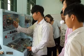 Lào Cai veut plus de coordination entre la formation professionnelle et l’enseignement scolaire