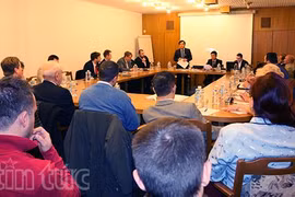 Présentation de l’environnement d'affaires du Vietnam à des partenaires tchèques 