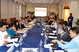 Une table ronde sur la Mer Orientale en Inde