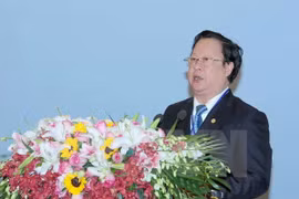 Promouvoir la solidarité et la coopération internationale en cette nouvelle période