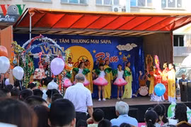 Les Viêt kiêu en R. tchèque fêtent aussi la Mi-Automne