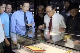 Exposition du trésor impérial de la dynastie des Nguyên à Huê