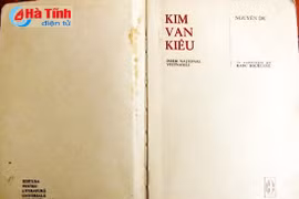 Hà Tinh reçoit la traduction en roumain du Truyên Kiêu