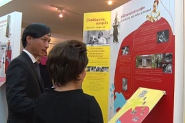 Exposition de timbres « Le Vietnam, le pays au charme infini » à Bangkok