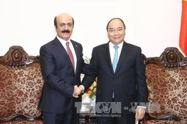 Le nouvel ambassadeur du Qatar au Vietnam reçu par le Premier ministre 