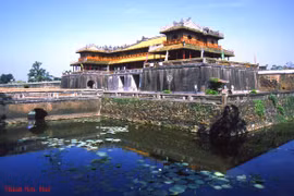 Hue, la ville culturelle et romantique