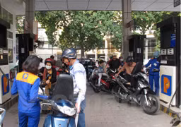 La première hausse des carburants de l'année 2016