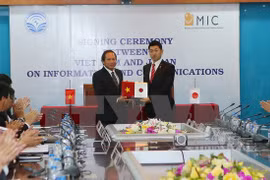 Dialogue sur la politique relative à la TIC Vietnam-Japon