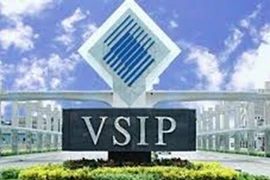 Hô Chi Minh-Ville dialogue avec les entreprises singapouriennes pour promouvoir l'investissement