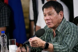 Le nouveau président philippin Rodrigo Duterte nomme les membres de son cabinet