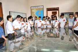 Camp d’été 2016: les jeunes Viêt Kiêu avec le patrimoine culturel national