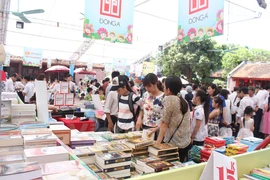 La Foire des livres pour enfants 2016 s'ouvre à Hanoi