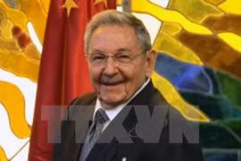 Le président cubain félicite le Vietnam pour sa Fête nationale