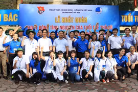 Des jeunes volontaires de Hanoi approfondissent les relations Vietnam-Laos 