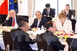  La visite au Japon du PM et sa participation au sommet du G7 élargi sont d'une importance majeure