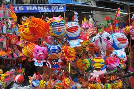 La rue Hang Ma colorée à l’occasion de la Fête de la mi-automne