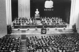 Les 30 ans du Renouveau passés à la loupe