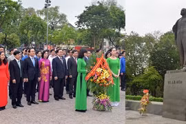 Commémorations du 146e anniversaire de la naissance de Lénine à Hanoi