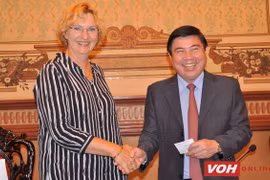 Le maire de HCM-V reçoit la directrice de l’UNICEF pour l’Asie de l’Est et le Pacifique