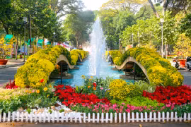 Ouverture de la fête florale printanière du Têt 2016 à HCM-Ville 