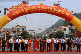 Ouverture au trafic d'une route financée par la Banque mondiale