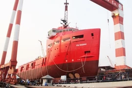 Le Vietnam met à flot son pétrolier le plus moderne