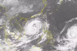 Le Premier ministre demande d'accélérer la réparation des dégâts liés aux crues au Centre