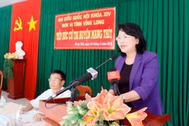 Des dirigeants du Parti et de l’Etat rencontrent des électeurs