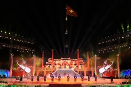 Le Festival de Huê ​s'est clôturé en fanfare avec de riches programmes artistiques 