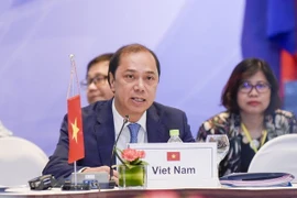 Les hauts officiels examinent les préparatifs du Sommet de l'ASEAN à Singapour