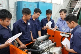Le Vietnam manque de travailleurs qualifiés