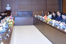 Échanges parlementaires Vietnam-Laos