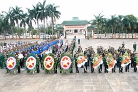 Gia Lai : hommage aux soldats et experts volontaires vietnamiens au Cambodge 