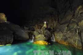 Quang Binh lance des circuits de découverte de nouvelles grottes