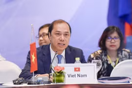 Les hauts officiels examinent les préparatifs du Sommet de l'ASEAN à Singapour