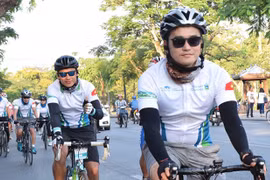 Standard Chartered collecte 74.000 dollars pour un programme de soins oculaires