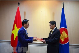 Le Vietnam est prêt à coopérer pour développer la Communauté de l’ASEAN
