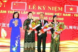 L'Association d'amitié Vietnam-Chine de Can Tho souffle ses 25 bouggies