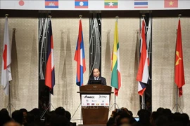 Le PM Nguyen Xuan Phuc participe à un forum d’affaires Mékong-Japon