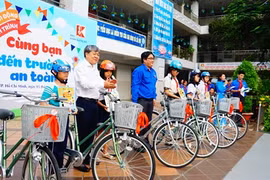 Hô Chi Minh-Ville : Lancement de l’action “ Aller à l’école en toute sécurité”