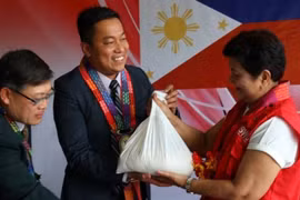 Le Vietnam offre 200 tonnes de riz aux habitants de Marawi (Philippines)