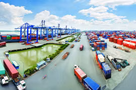 Le Vietnam réalise un excédent commercial de plus d’un milliard de dollars avec 8 pays