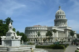 Le Vietnam et Cuba renforcent les relations de coopération commerciale 
