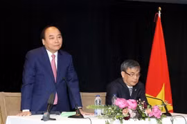 Le PM Nguyên Xuân Phuc rencontre des Vietnamiens résidant au Canada