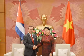 La présidente de l’AN reçoit le président de l’Institut cubain d’Amitié avec les peuples