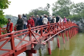 CNN continue de diffuser 3 films publicitaires de 30 secondes sur Hanoi